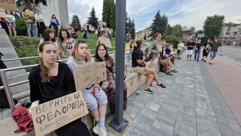 Protests over Ukrainian defense minister Fedorov's resignation enter third day in Kyiv