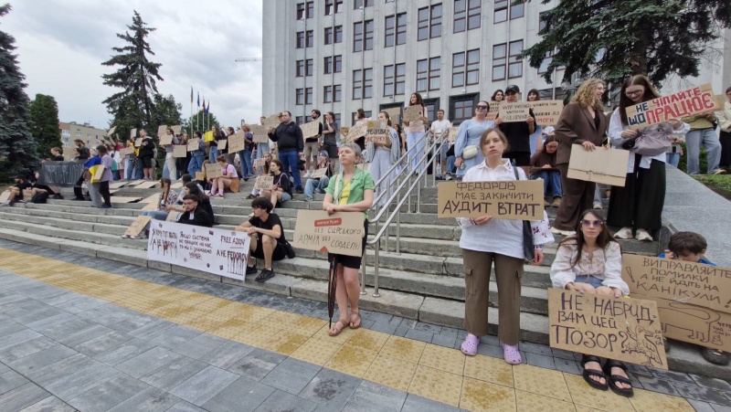 Protests over Ukrainian defense minister Fedorov's resignation enter third day in Kyiv