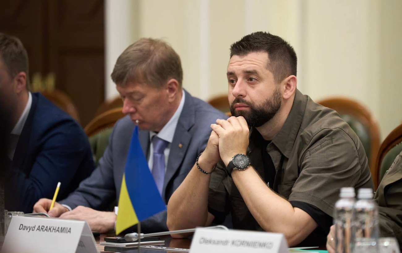 Что происходит в &quot;Слуге народа&quot; и как война изменила партию Зеленского