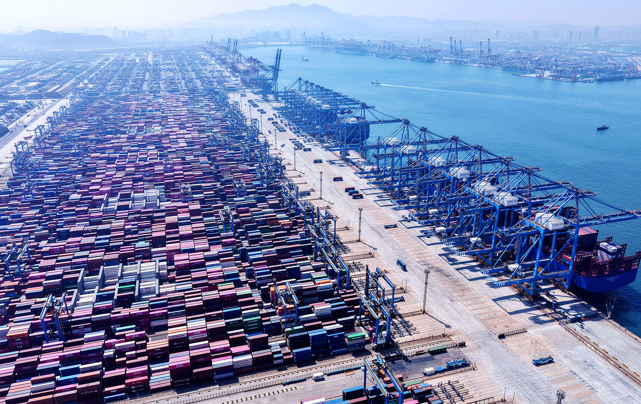 Трамп толкает мир в кризис? Почему страх торговой войны обваливает фондовые рынки