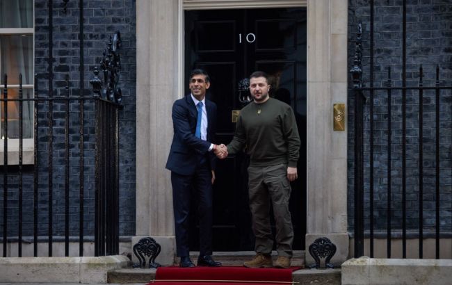 Промова в парламенті та зустріч із королем: усі подробиці візиту Зеленського до Британії