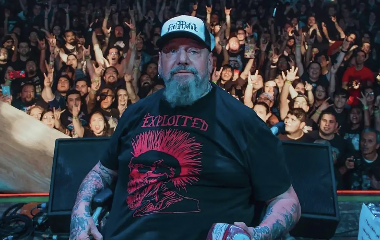 Умер известный музыкант, экс-вокалист рок-группы Iron Maiden