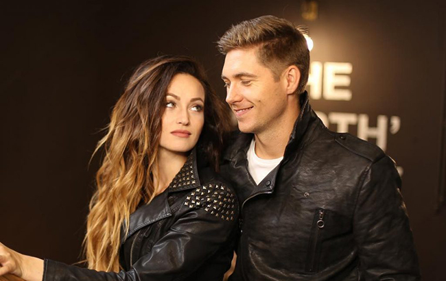 "Паралельно з молитвою": Остапчук показав, як його балує нова молода кохана