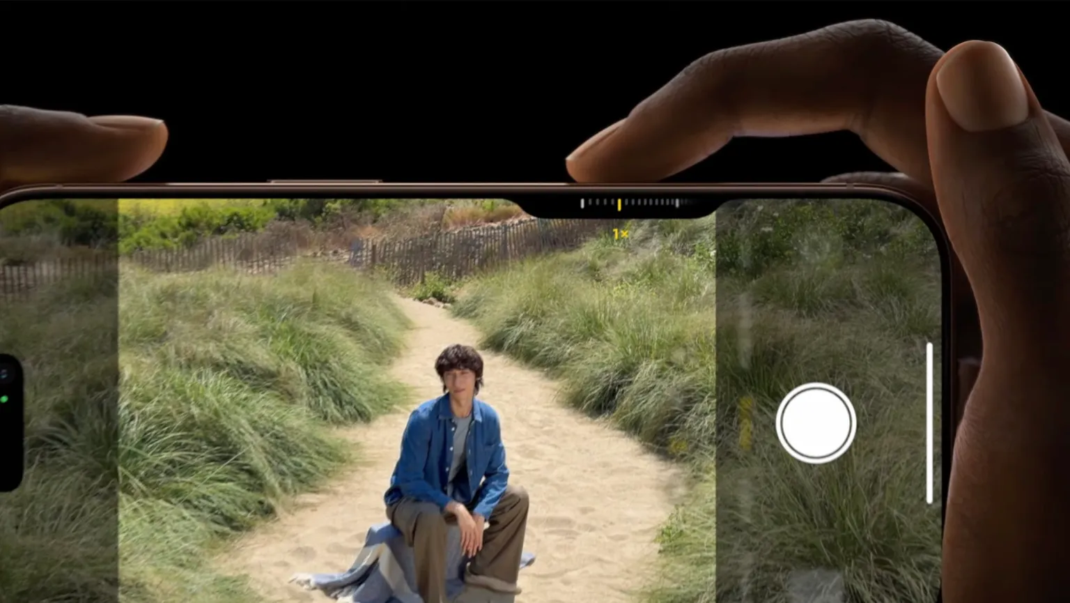 Чому варто вибрати iPhone 16 Pro, а не iPhone 16: три основні причини