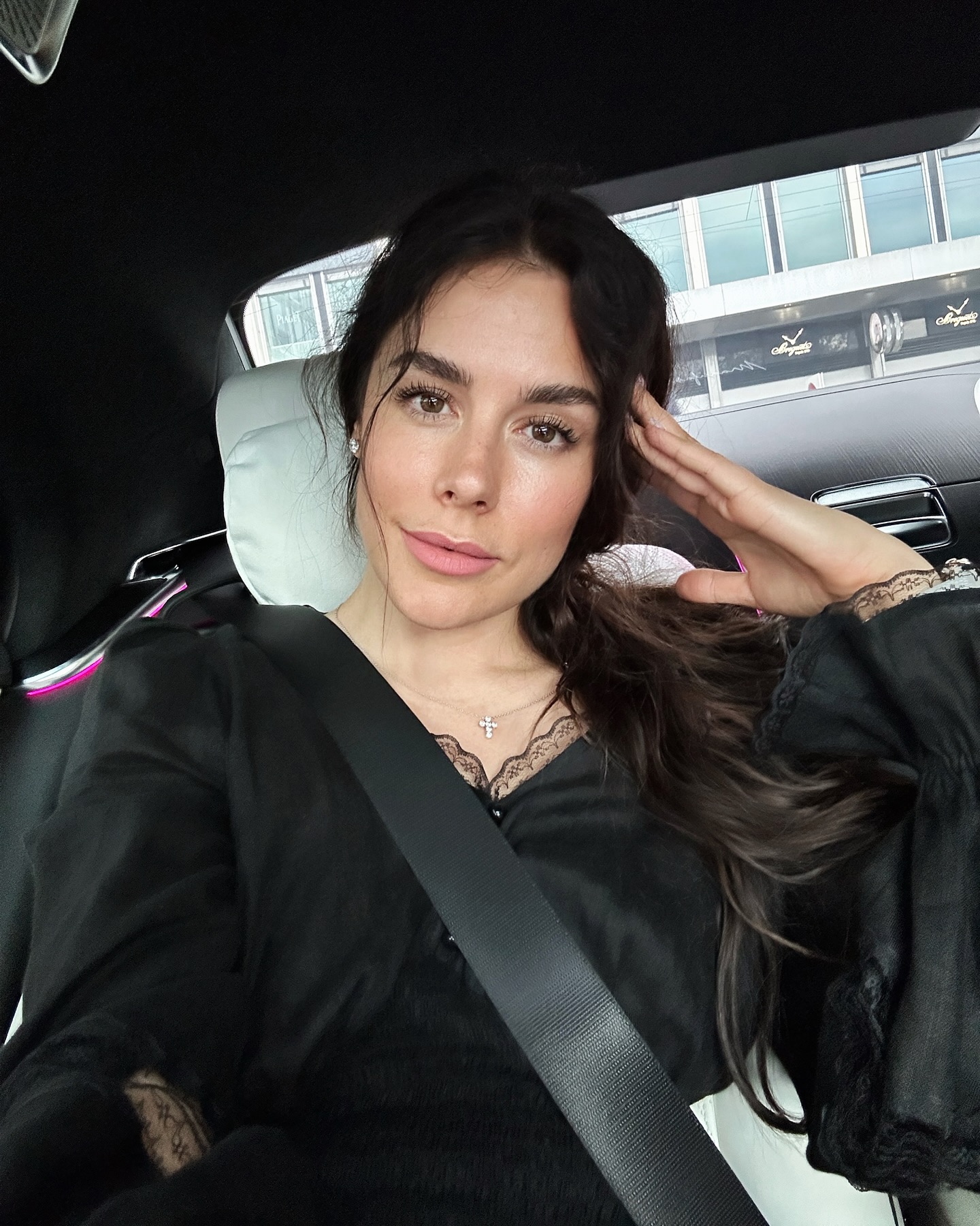 Известную украинскую телеведущую заподозрили в беременности: она ответила