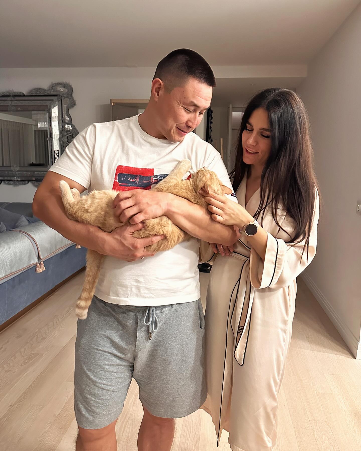 Известную украинскую телеведущую заподозрили в беременности: она ответила