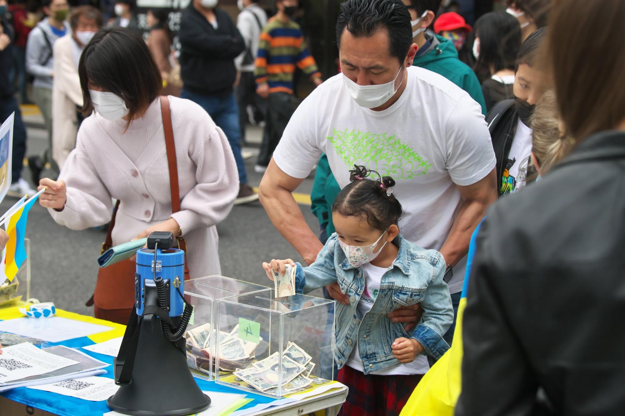 Выплаты, курсы и работа. Какую помощь получают украинские беженцы в Японии