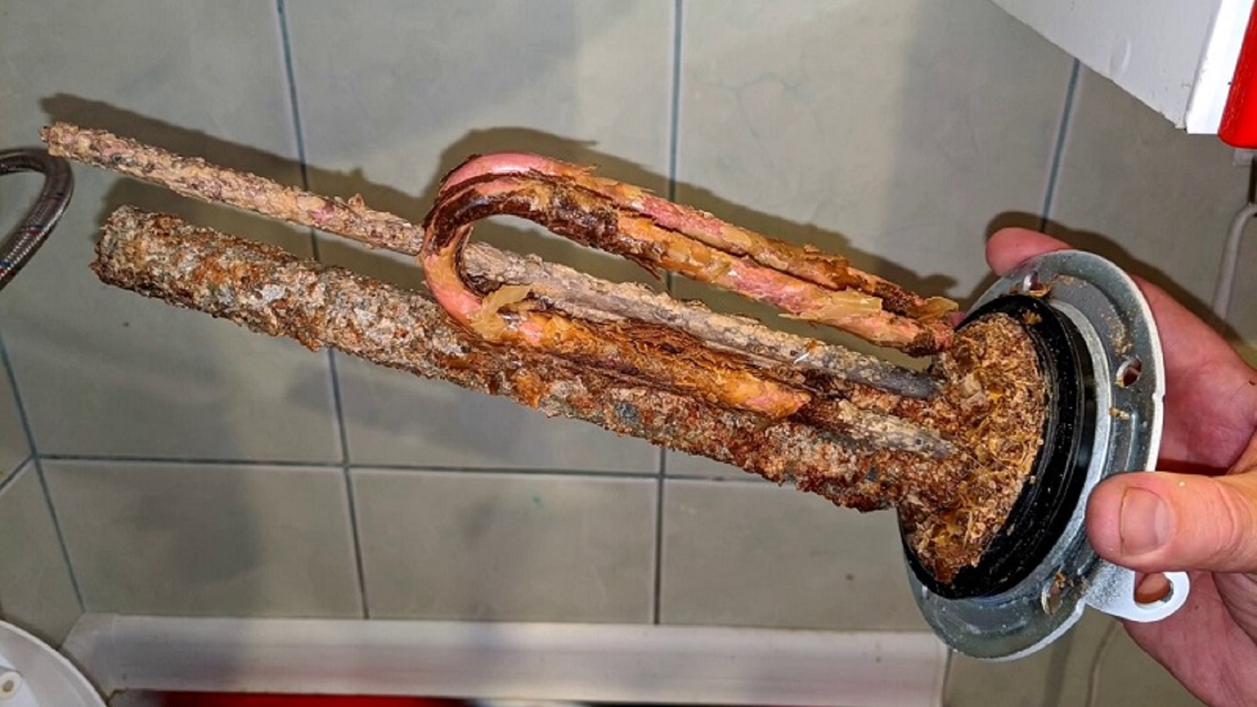 Ваш бойлер ось-ось зламається: 6 головних ознак наближення біди