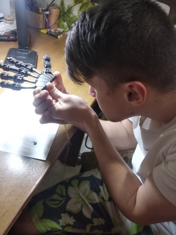 Першокурсник Львівської політехніки створив модель протеза кисті: це неймовірний прорив