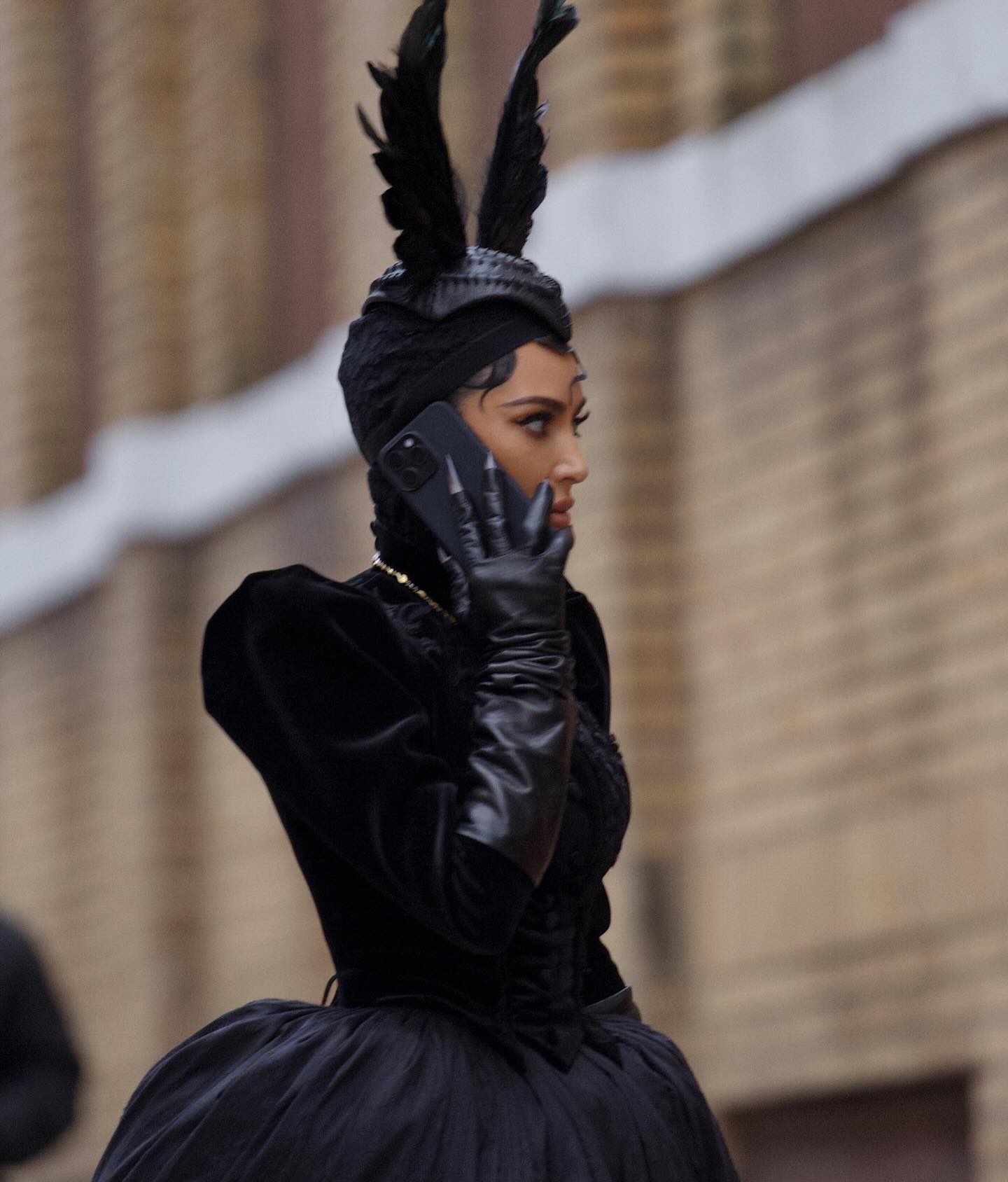 Кім Кардашьян приголомшила дивакуватим та містичним образом (фото)