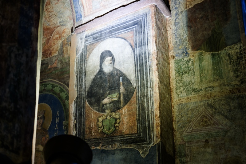 &quot;Пекло для чоловіків, рай для жінок&quot;: Що приховує Кирилівська церква в Києві