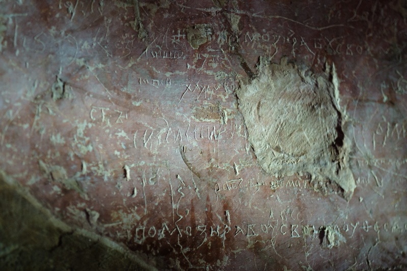 &quot;Пекло для чоловіків, рай для жінок&quot;: Що приховує Кирилівська церква в Києві