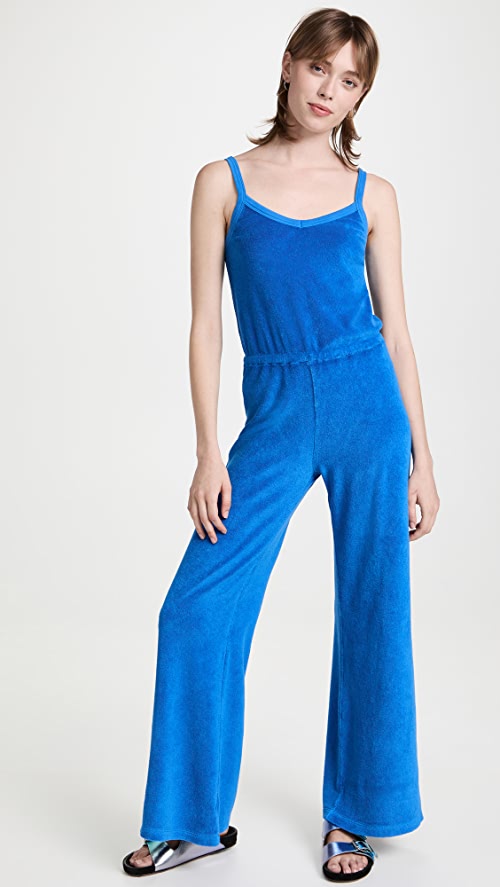 &quot;Пушистая&quot; одежда стала новым трендом лета 2022 года: как носить красиво