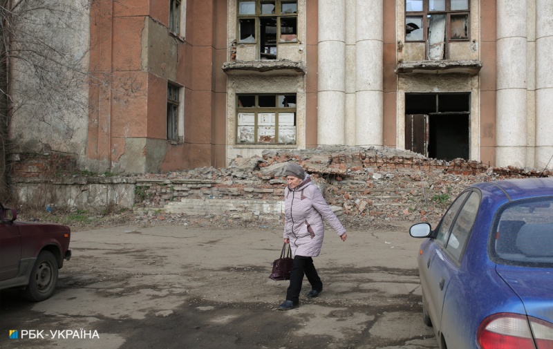 За крок до фронту. Як міста поблизу Бахмута живуть під ворожим вогнем