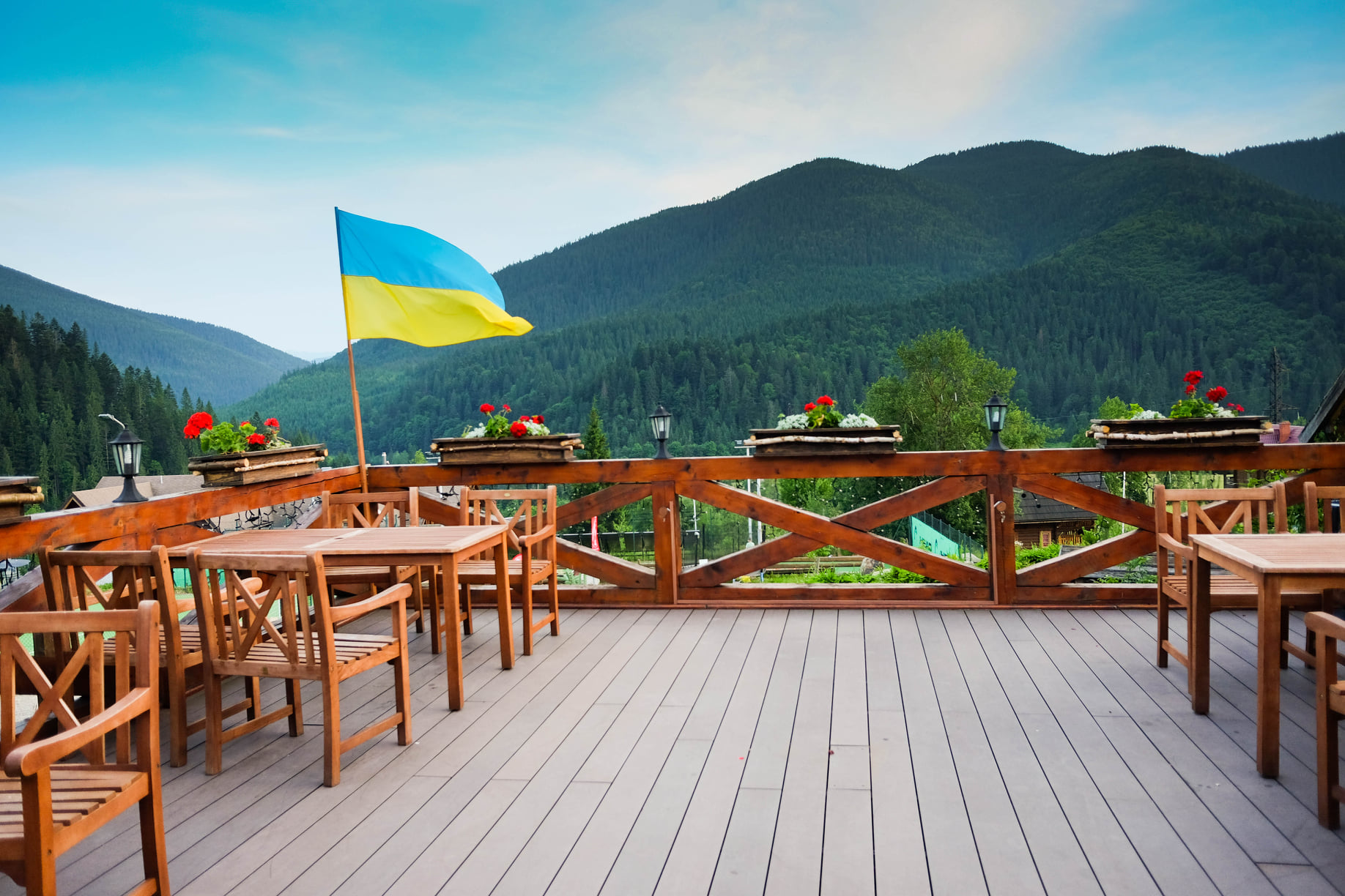 Значительный спад. В каких регионах отели уплатили больше всего налогов во время войны