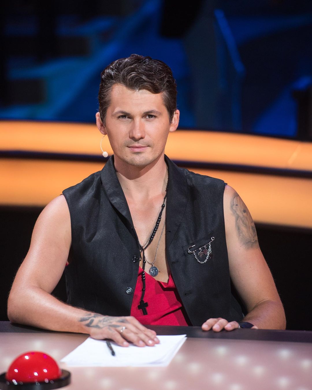 &quot;Випльовував щось чорне&quot;: зірка українського ТБ розповів, як росіяни труїли його і дружину