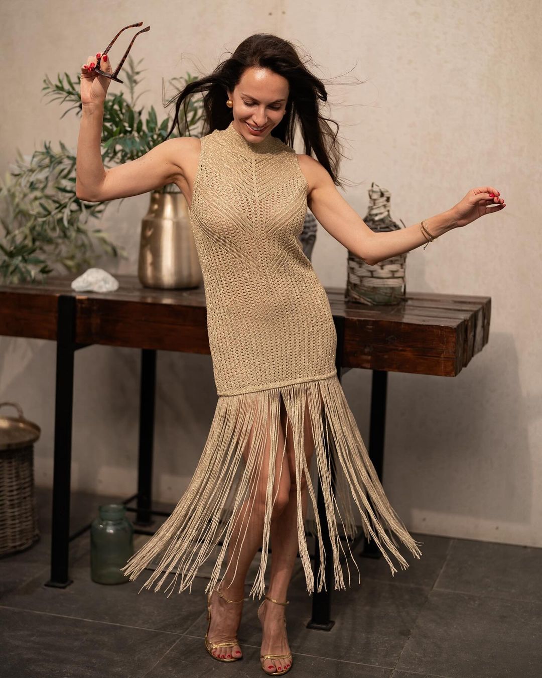 Бывшая Остапчука засветилась в наряде без нижнего белья и намекнула на новые отношения