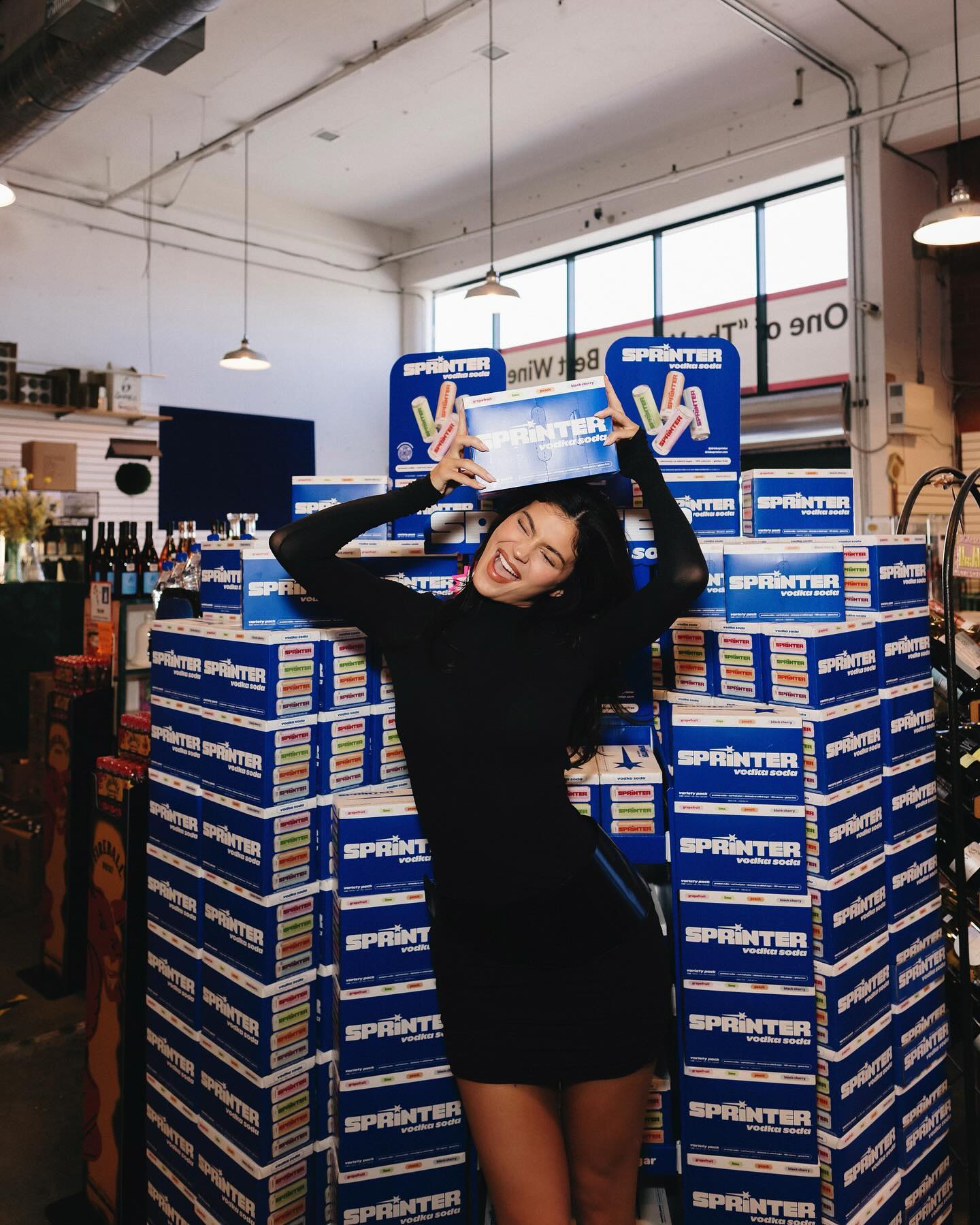 Кайлі Дженнер презентувала свій дебютний бренд алкоголю (фото)