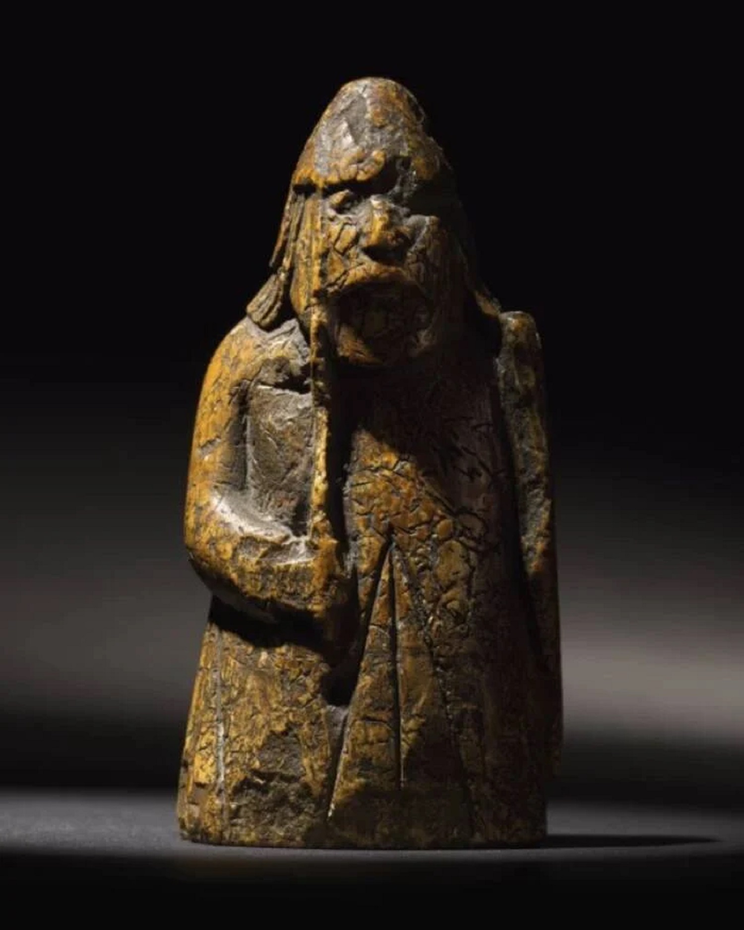 От картины Дали до яйца Фаберже: 7 бесценных находок в магазинах секонд-хенда