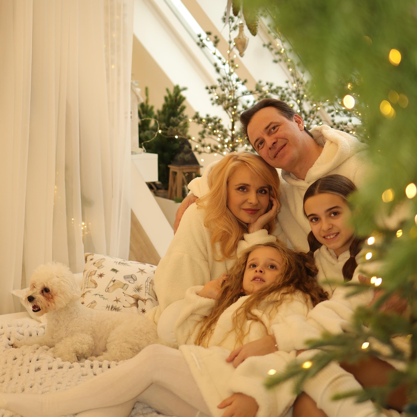 Как звезды отметили Новый год 2024: Мирошниченко, Осадчая, Квиткова и другие (фото)