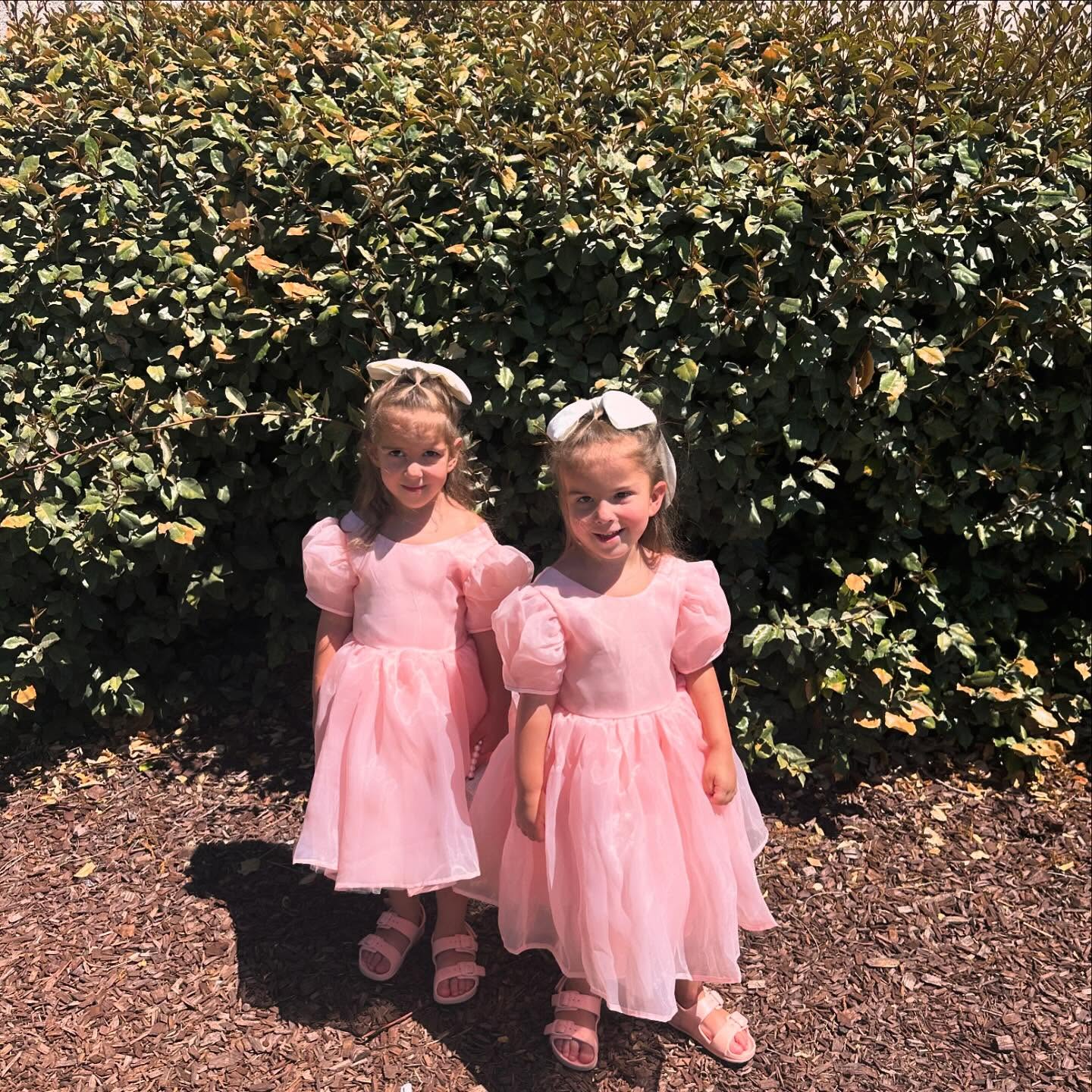 Українка народила зрощених близнюків, яким давали мінімальні шанси вижити: як вони виглядають зараз