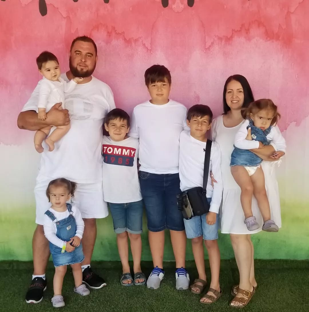 Українка народила зрощених близнюків, яким давали мінімальні шанси вижити: як вони виглядають зараз