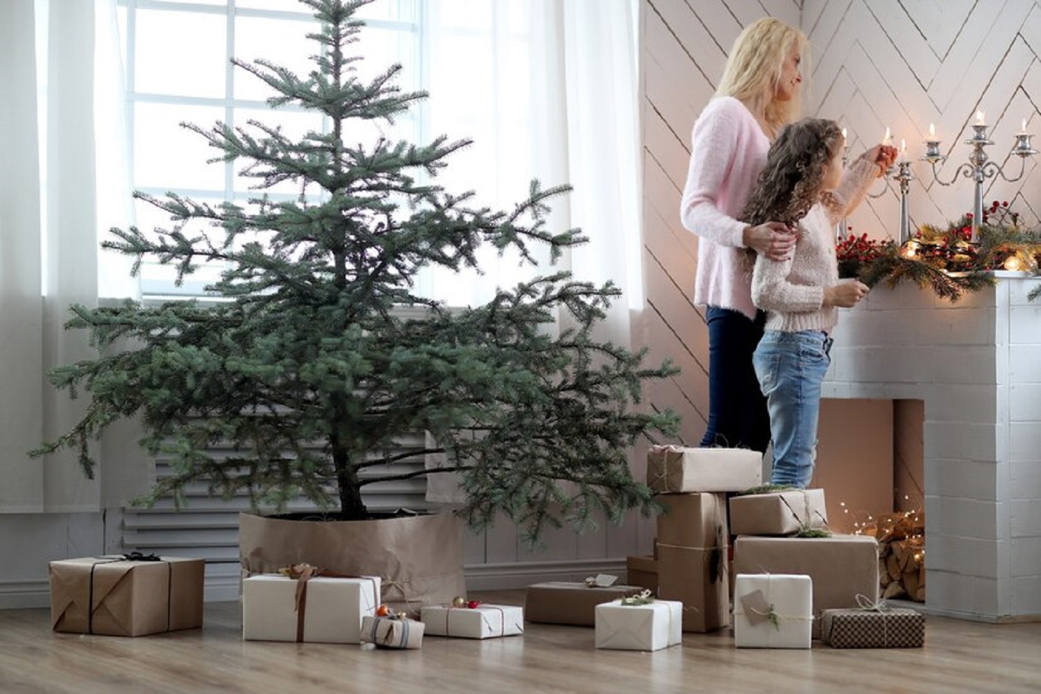 Щоб ялинка довго стояла у квартирі зеленою: поради та секрети