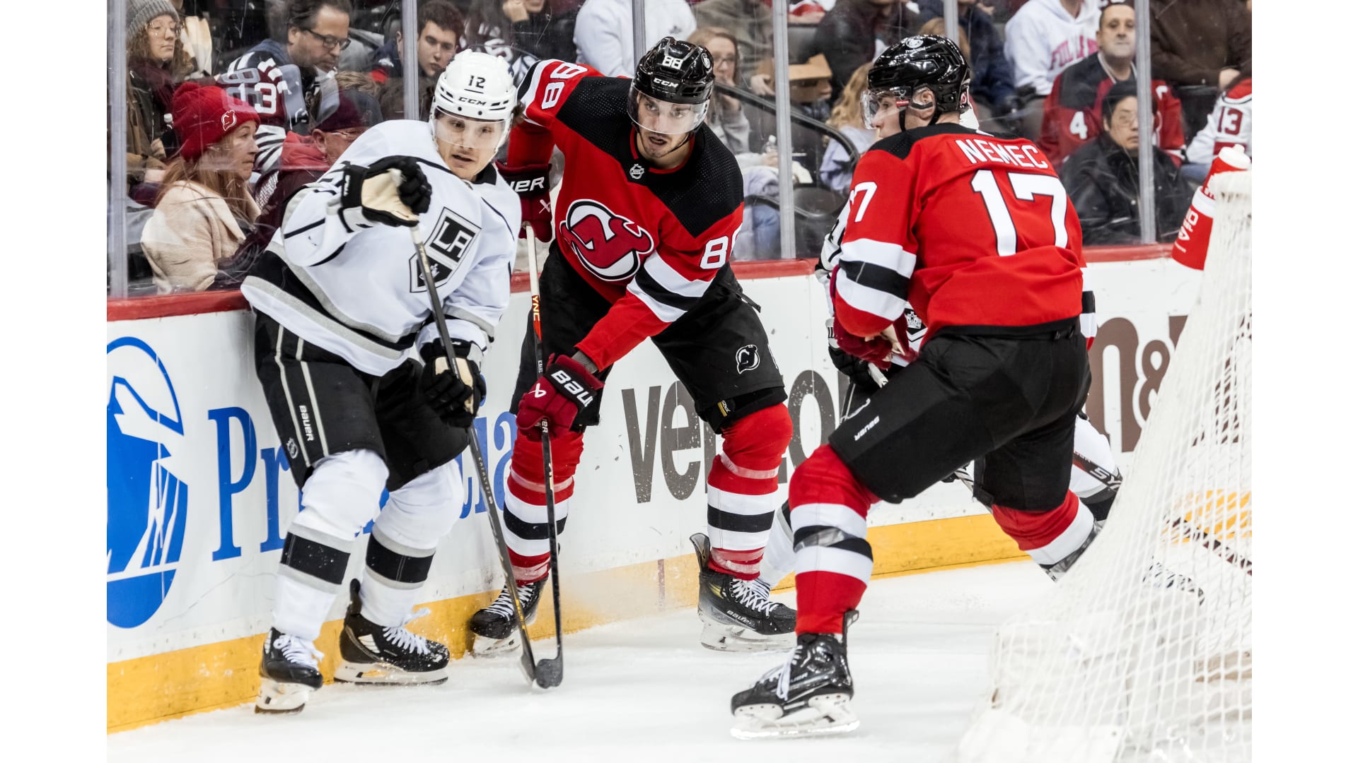 Старт Формули-1, дербі Манчестера та хокейне суперництво узбереж: анонс вихідних у спорті