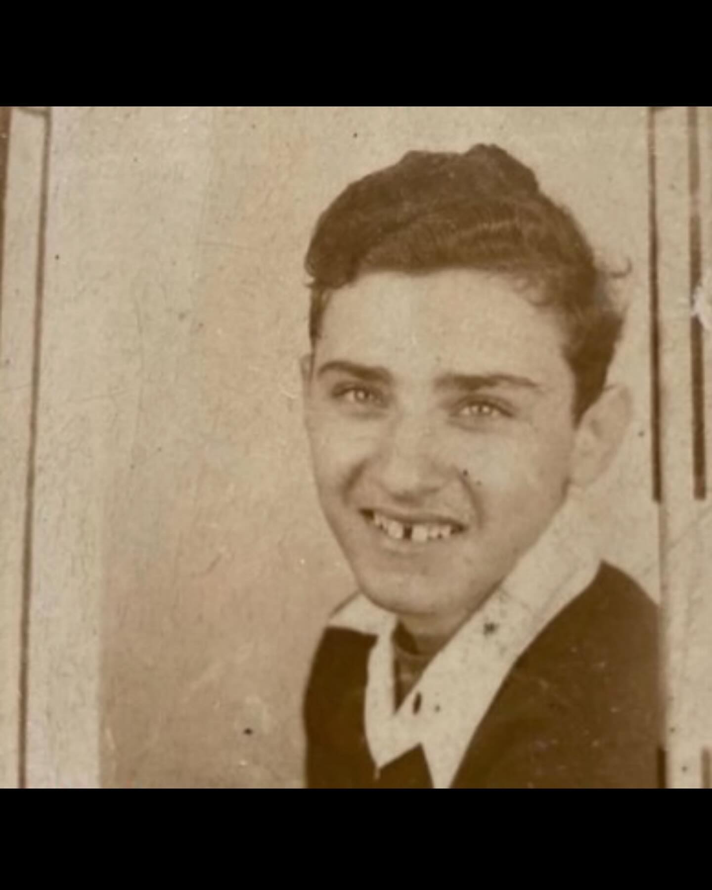 "Люблю тебя до луны и обратно". Мадонна показала редкие кадры с 93-летним отцом