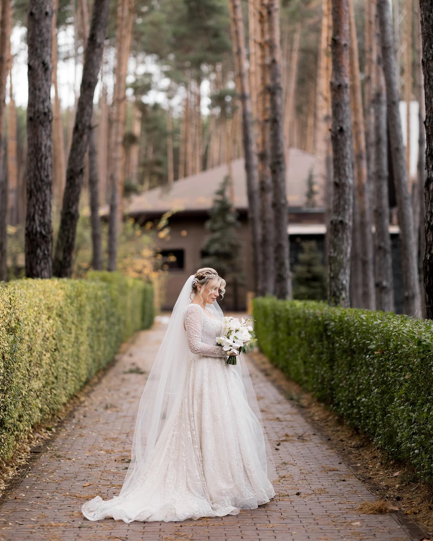 "Так швидко летить час". Донька "мами" Вєрки Сердючки показала нові весільні фото