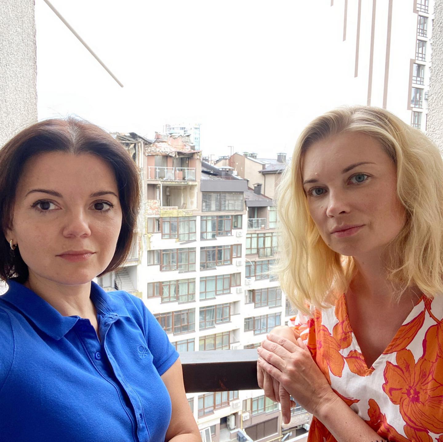 Лабияны киімнің қысқыштарымен жазалау туралы порно қараңыз