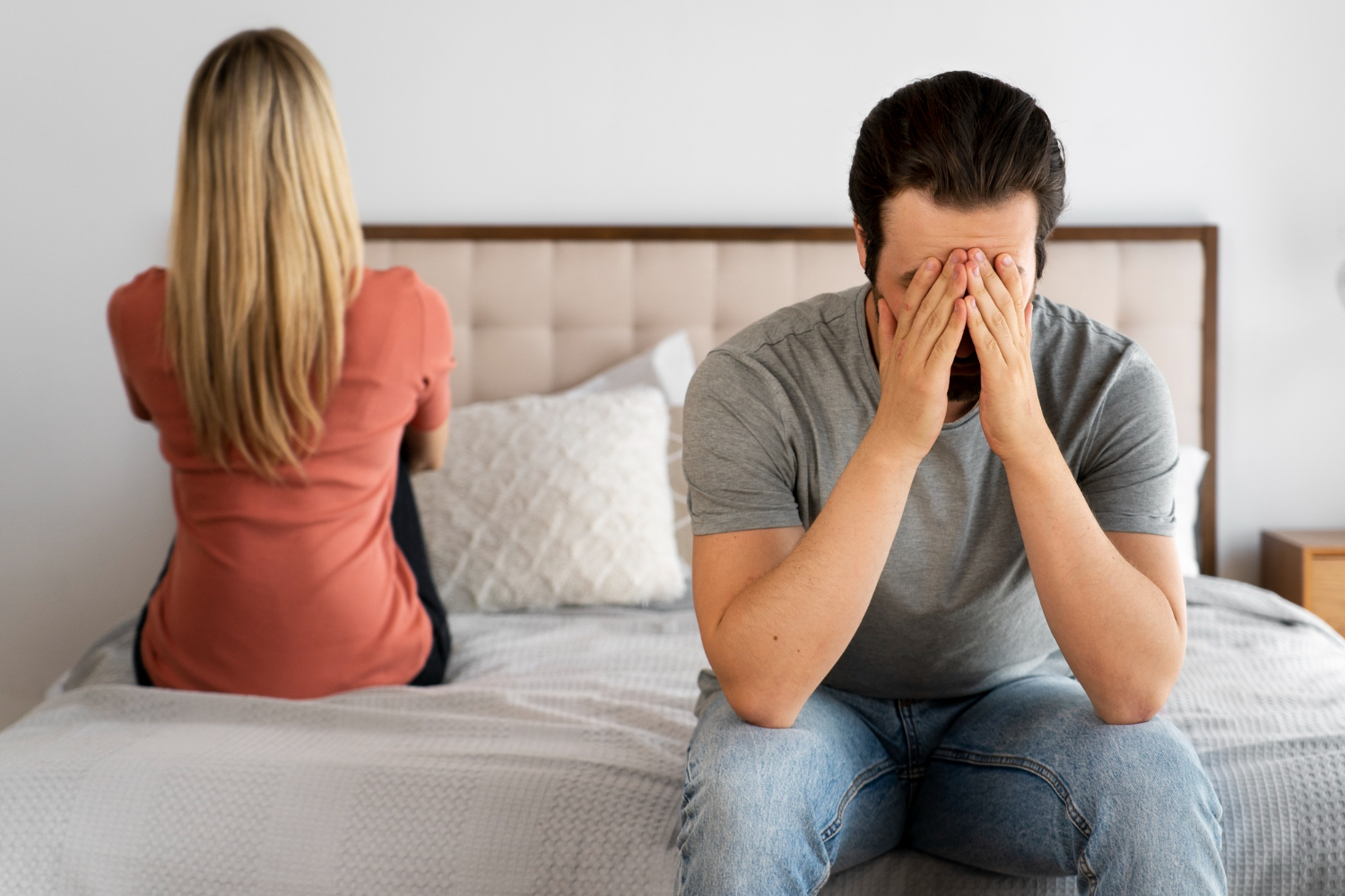 Психолог назвала 10 ознак того, що стосунки переживають кризу