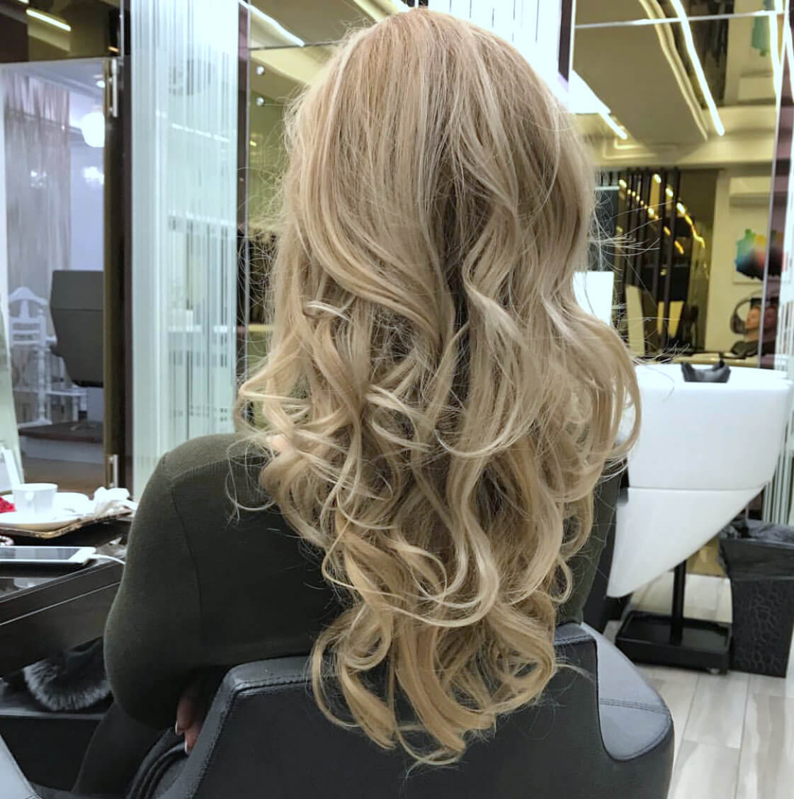 В какой цвет красить волосы: стилисты назвали тренды этой осени