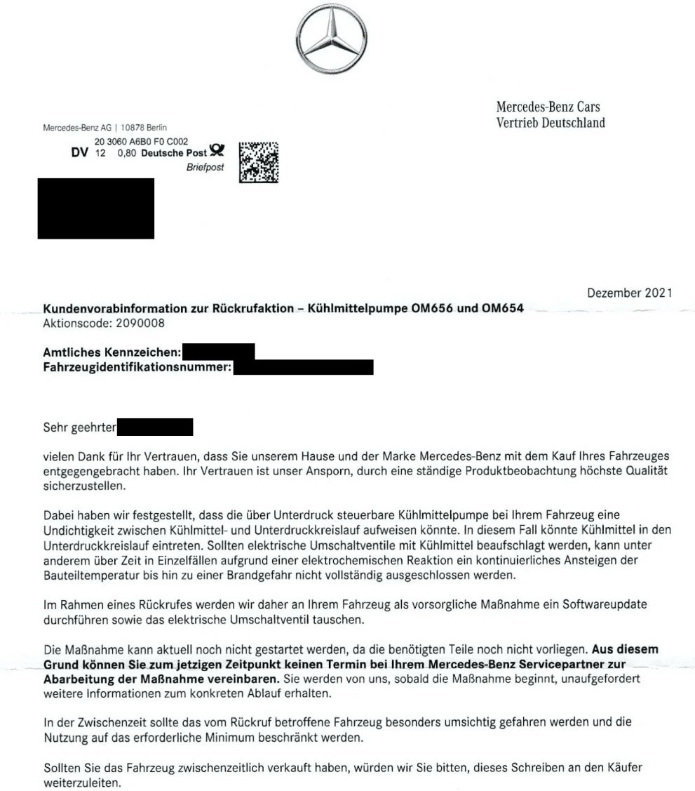 Mercedes відкликає 800 тисяч машин по всьому світу. Але відремонтувати їх не може