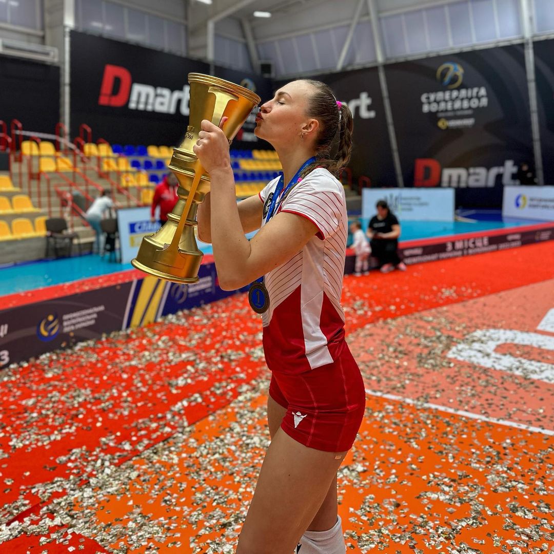 Як виглядає одна з кращих волейболісток України Саша Міленко, яка не лишає шансів суперницям
