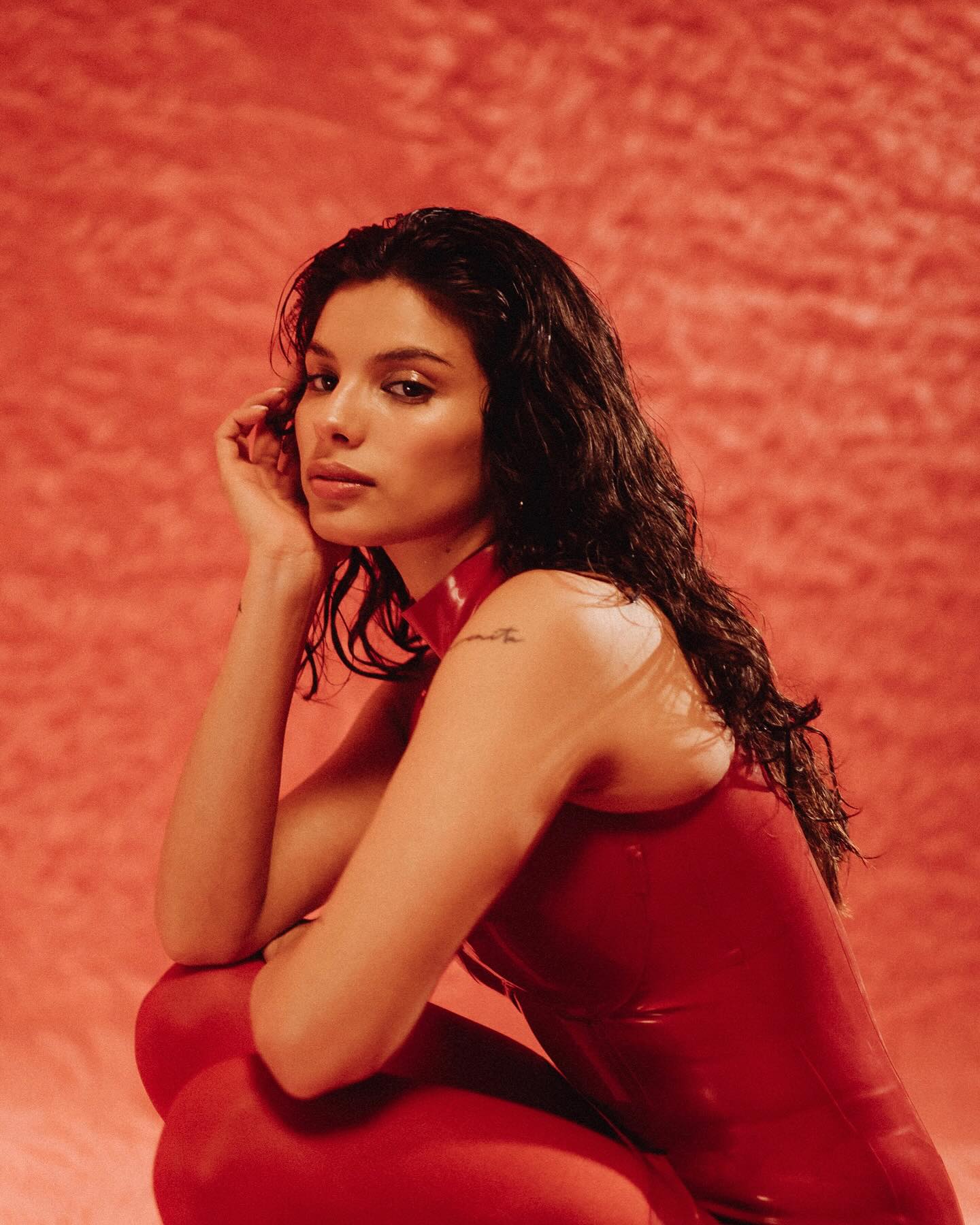 Невже вони зустрічались: 7 неочікуваних романів українських зірок