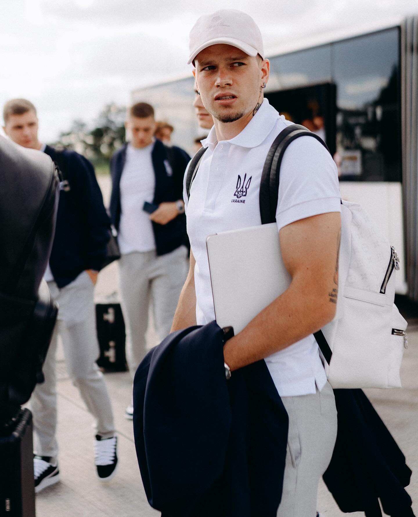 Разрыв контракта, штраф и матчи ветеранов: какие наказания может получить Мудрик