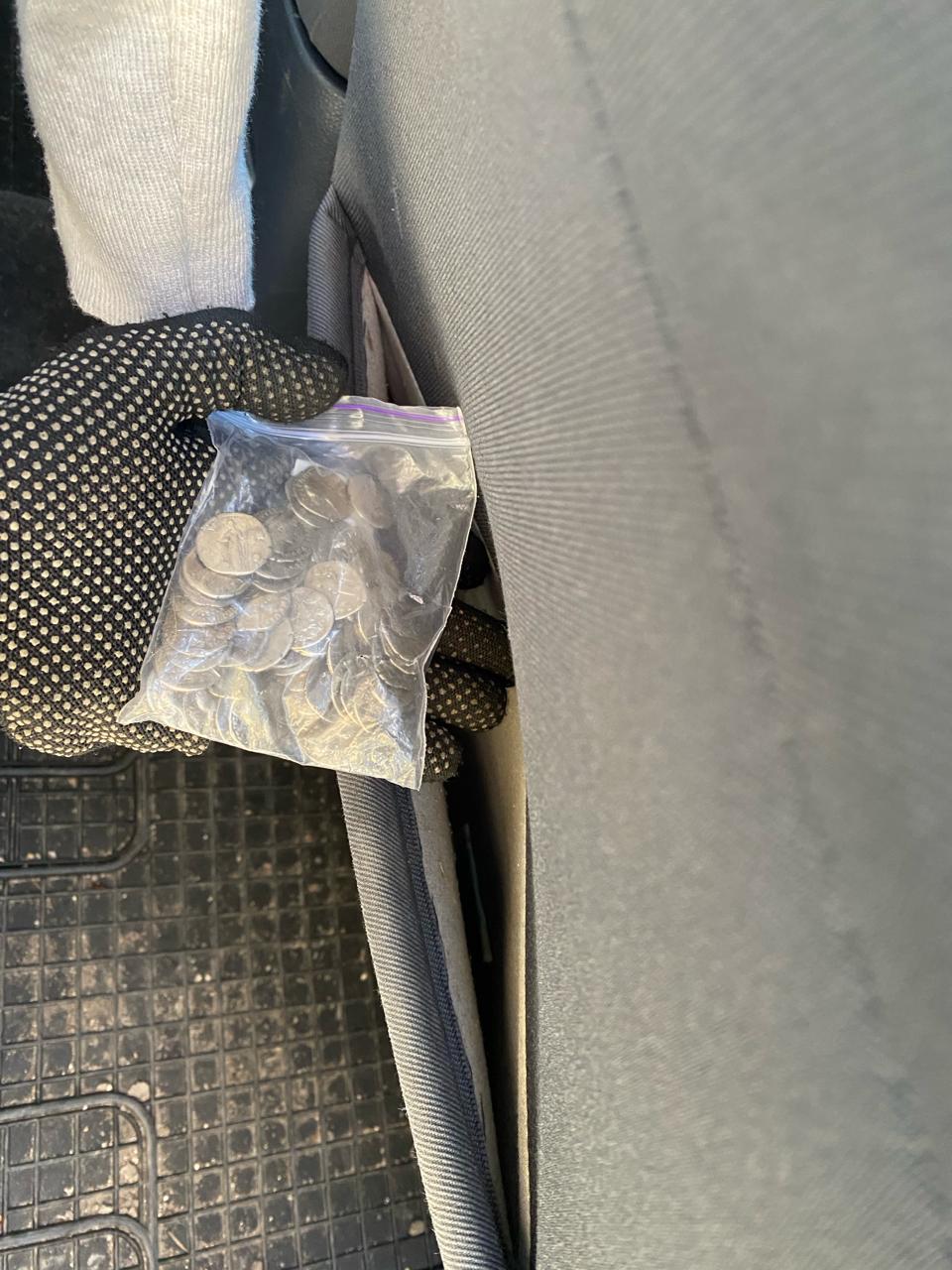 Монети Стародавнього Риму та іншомовний стародрук намагались незаконно вивезти з України (фото)