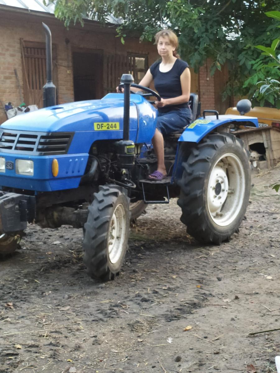 От бухгалтера к трактористке. Как женщина из Винницкой области освоила мужскую профессию