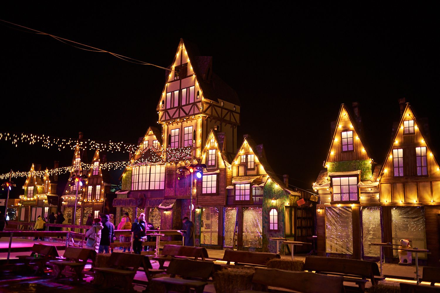 В Киеве покажут уникальное ледовое действо с героями киносаги о фантастических зверях