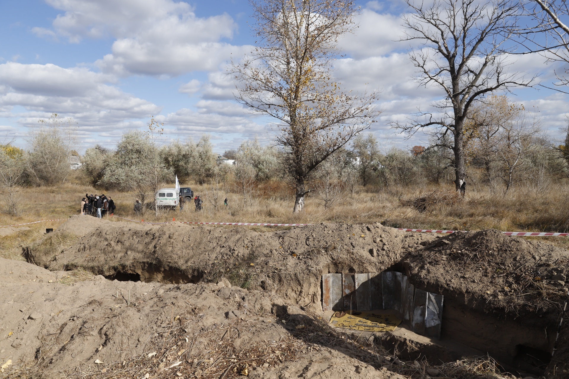 У Дніпрі на колишньому Ломівському плацдармі розпочали розкопки для пошуку полеглих солдатів Другої світової війни