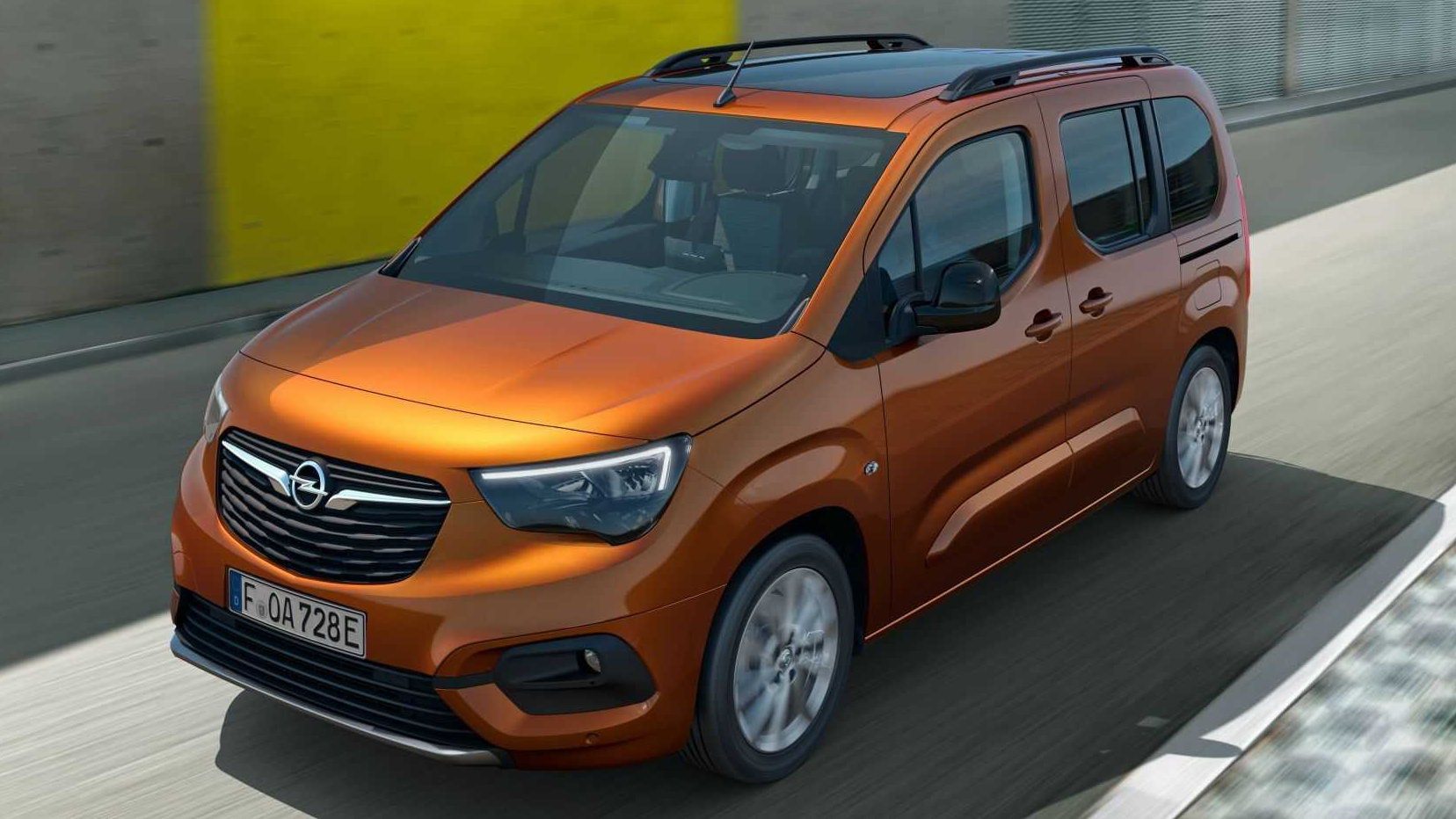 Жизнь без ДВС: в 2022 году все минивэны Citroen, Peugeot и Opel перейдут в Европе на электротягу