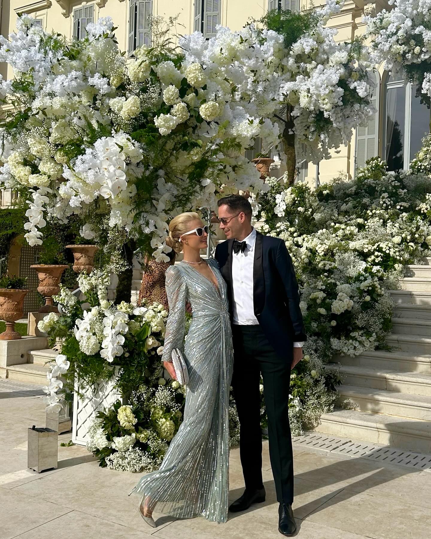 Періс Хілтон зворушливо звернулась до чоловіка і показала ніжні поцілунки: що за привід (фото)