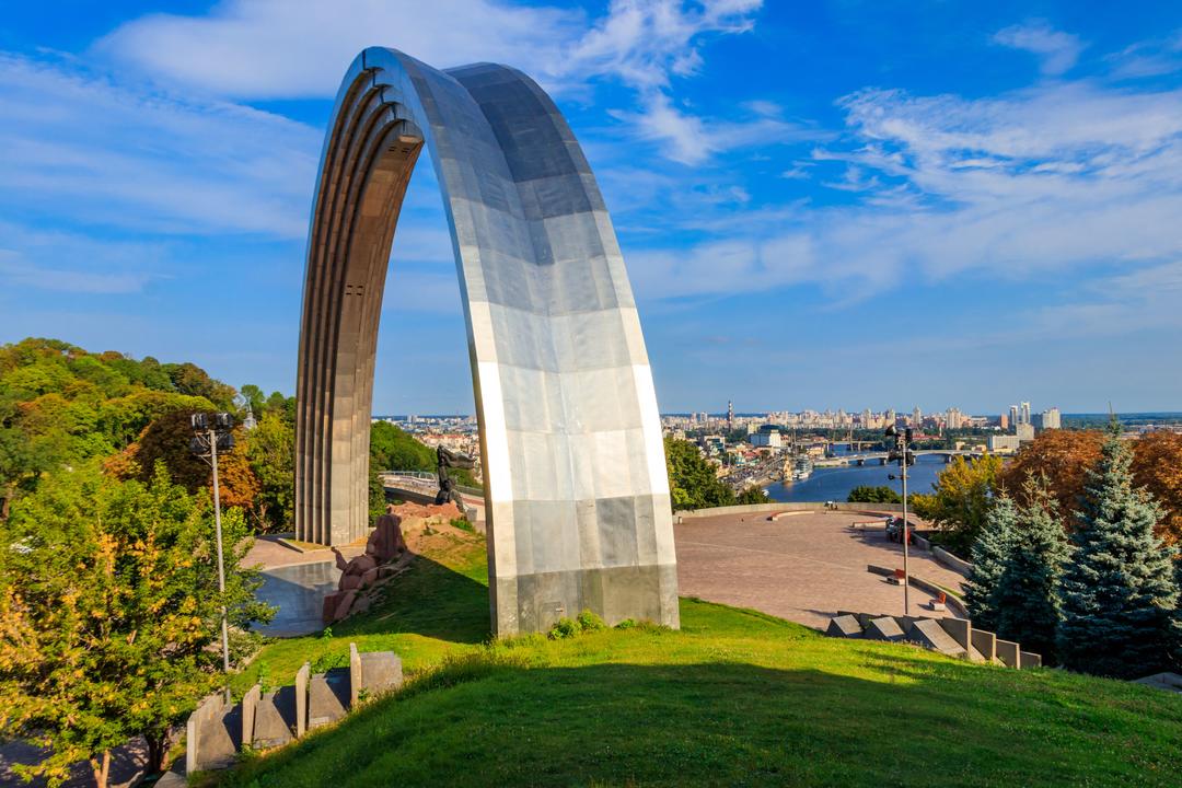 Первый фестиваль видеоклипов приглашает юных певцов