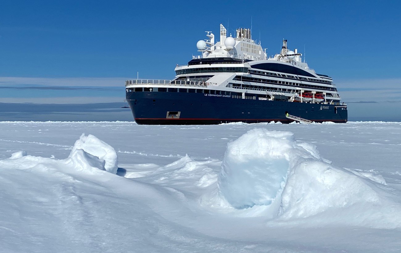 Полярний круїз за 120 тисяч доларів. Чому тури до Арктики - на піку популярності