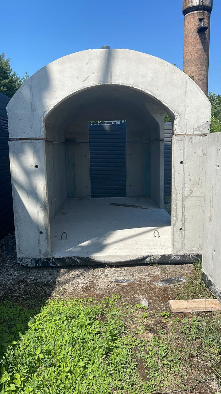 В Україні почали встановлювати унікальні укриття з бетону, як у протиядерних бункерах (фото)