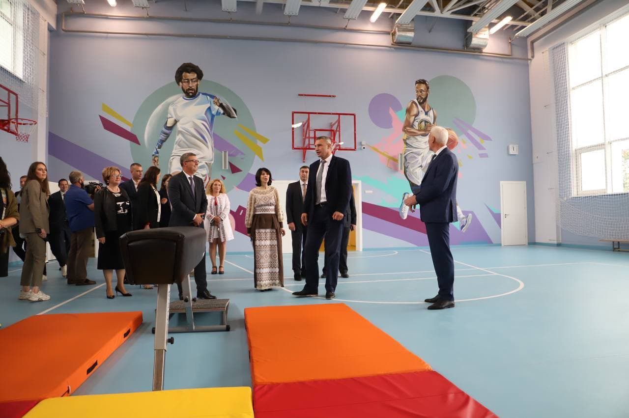 Кличко відкрив нову енергоефективну школу у Києві