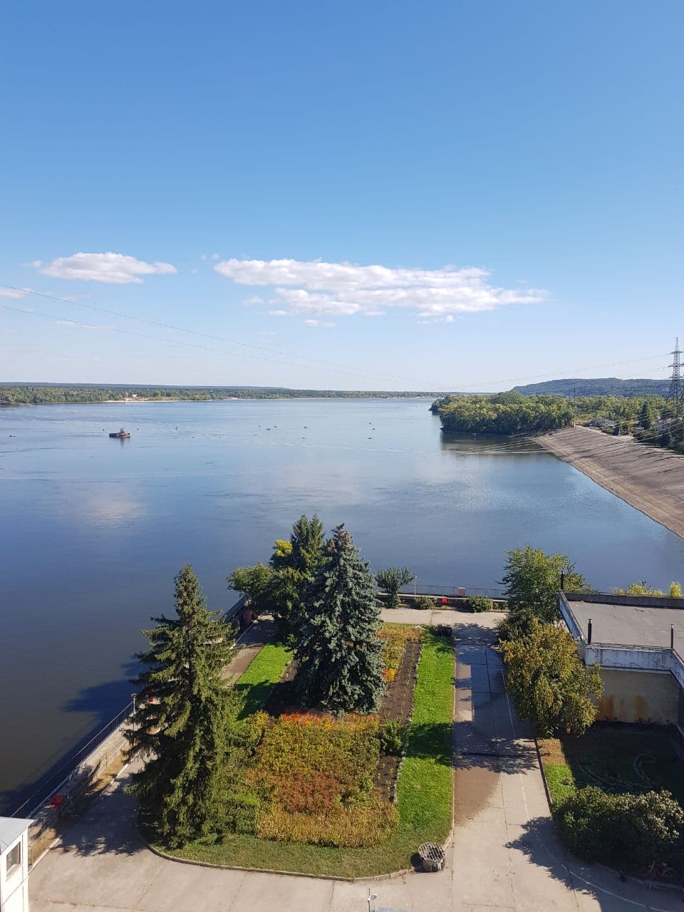 Полюбоваться природой и прикоснуться к истории: каким будет маршрут из Киева в Канев на теплоходе