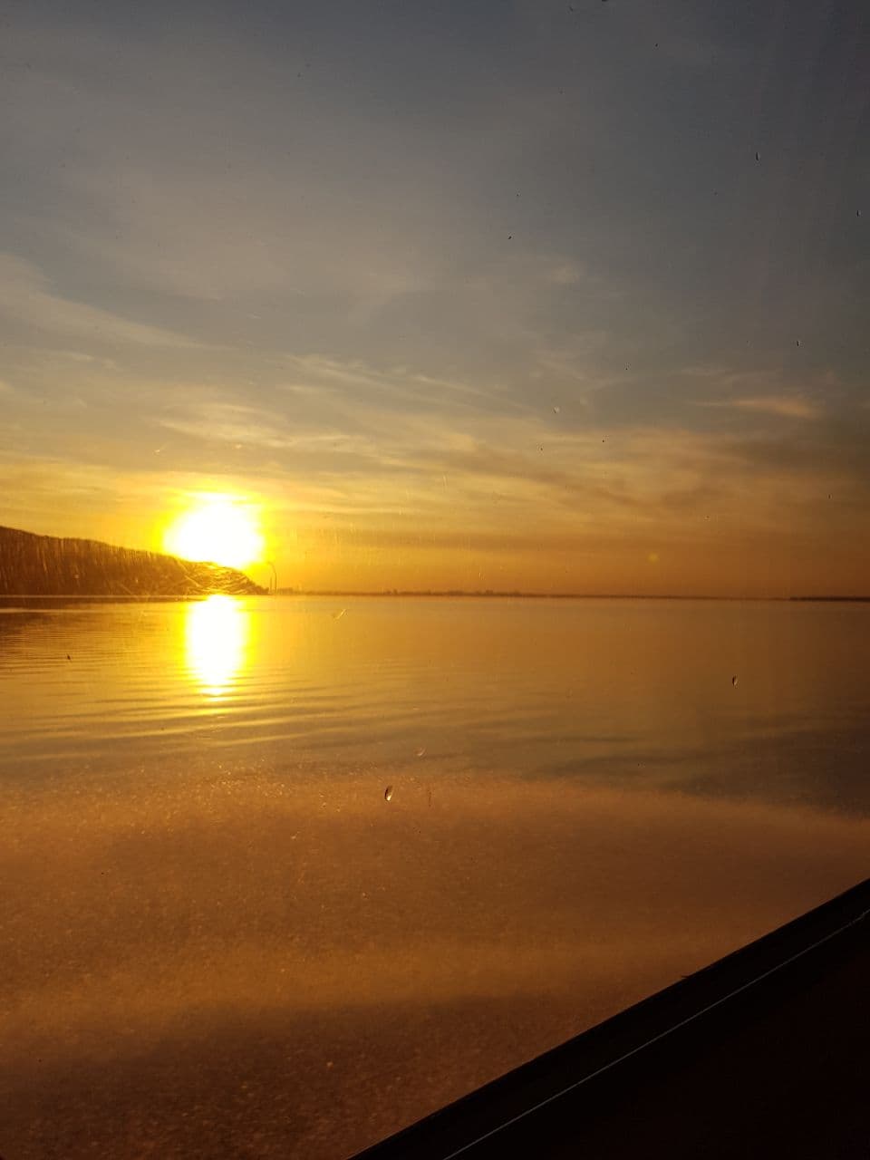 Полюбоваться природой и прикоснуться к истории: каким будет маршрут из Киева в Канев на теплоходе