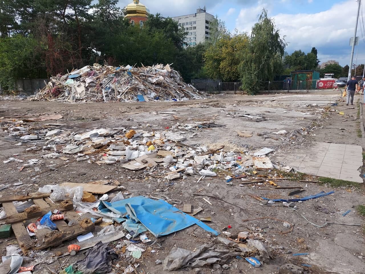 В Киеве полностью &quot;зачистили&quot; рынок &quot;Юность&quot;: эпоха канула в Лету (фото)